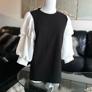 GRACIA Black blouse white ruffle sleeves
